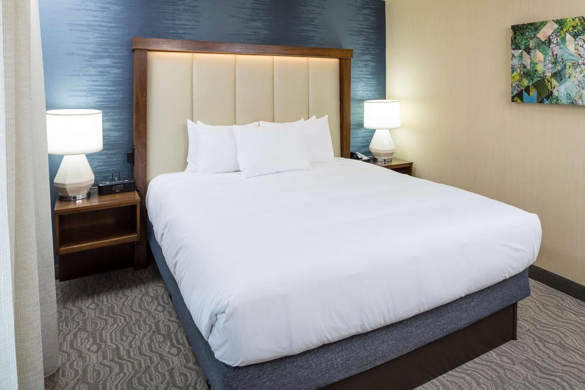 Doubletree By Hilton Boston-Андоувър Екстериор снимка