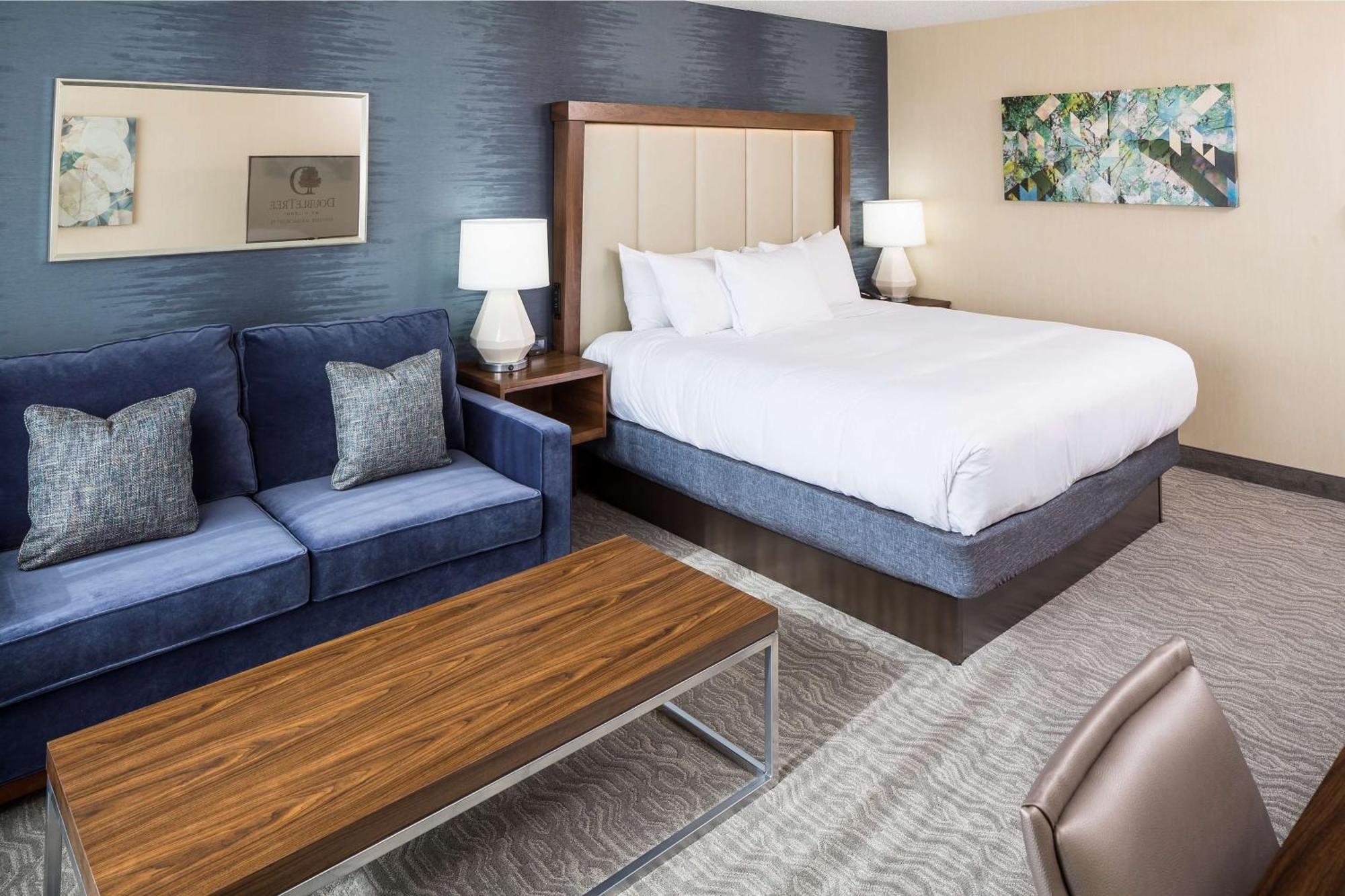 Doubletree By Hilton Boston-Андоувър Екстериор снимка