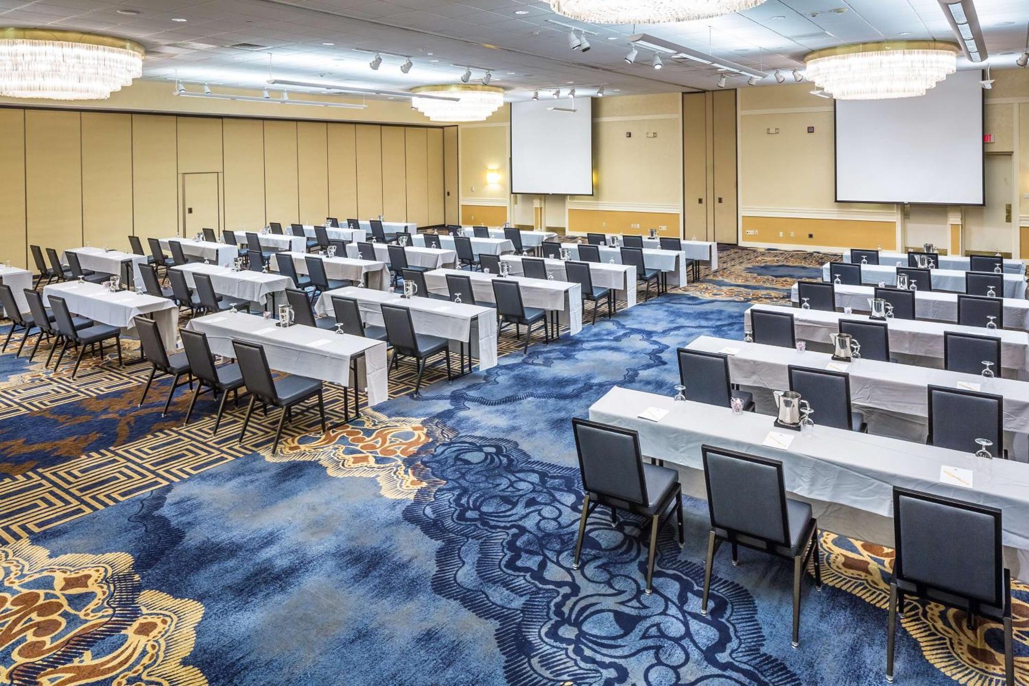 Doubletree By Hilton Boston-Андоувър Екстериор снимка