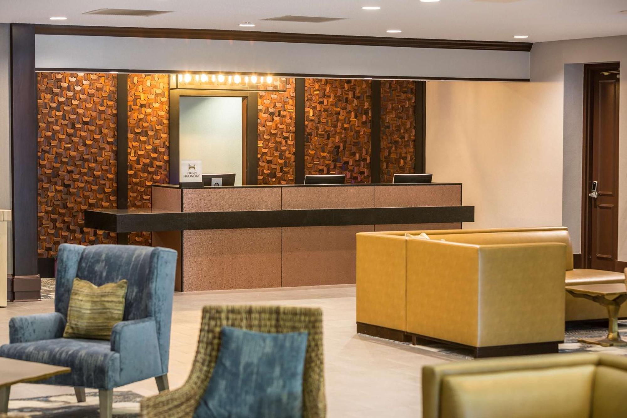 Doubletree By Hilton Boston-Андоувър Екстериор снимка
