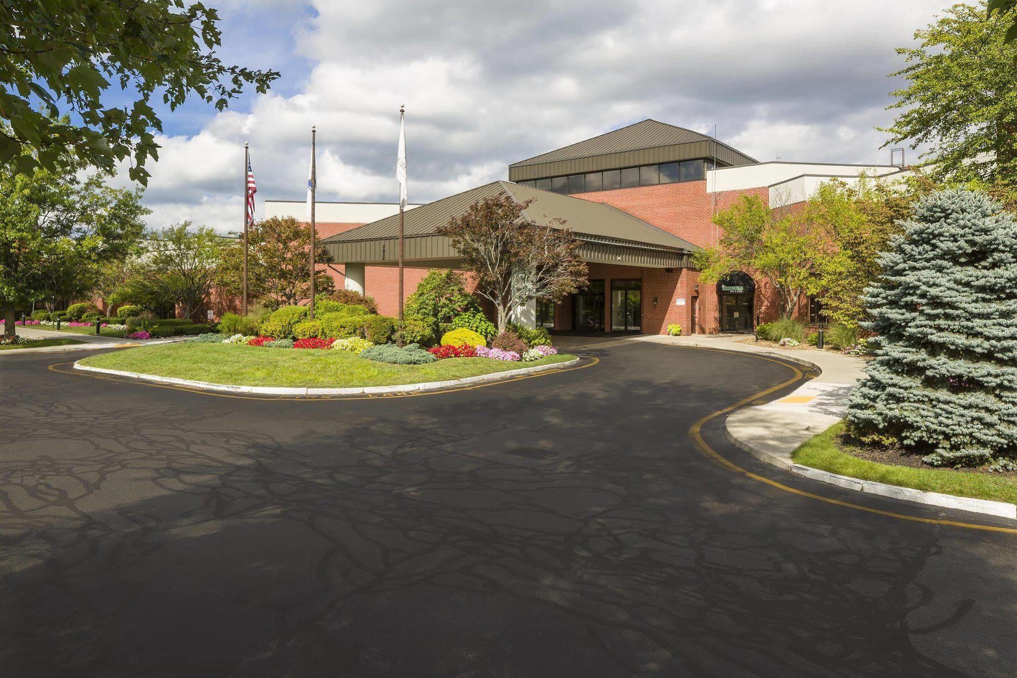Doubletree By Hilton Boston-Андоувър Екстериор снимка