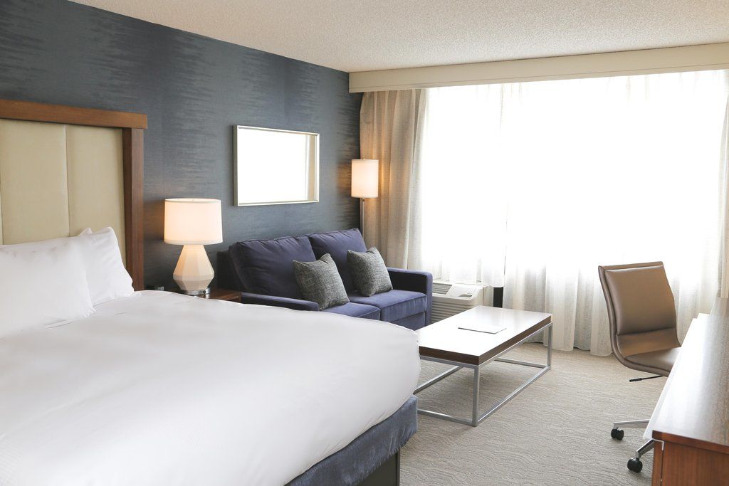 Doubletree By Hilton Boston-Андоувър Екстериор снимка